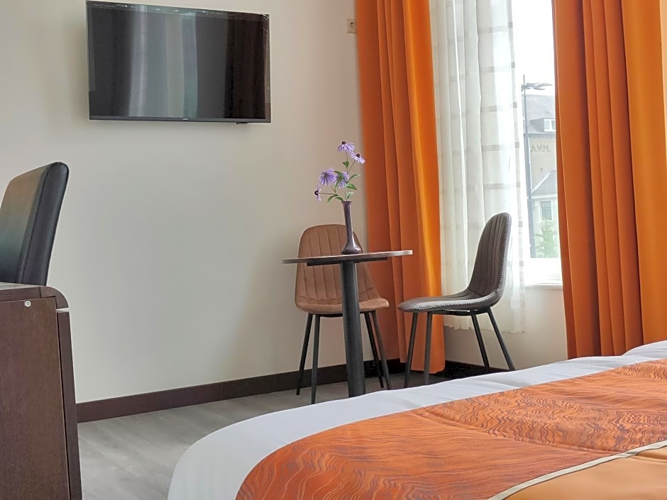 CN-Hotel