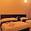 Teluk Lipat Seaview Inn
