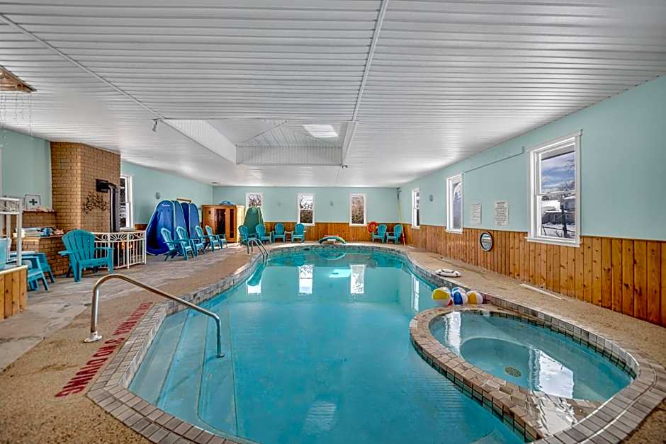 Marmora and Lake Inn and Victorian Diner-2025 Group Reunion Home for up to 32 guests