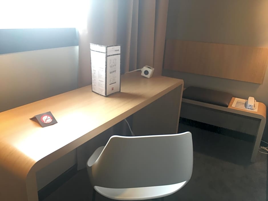 Ibis Niort Est Mendes France