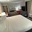 Country Inn & Suites by Radisson, Bakersfield, CA