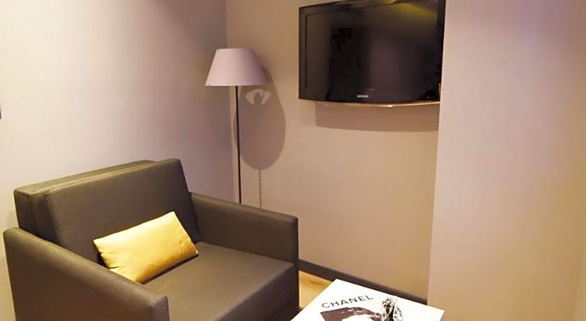 The Row Taksim Hotel