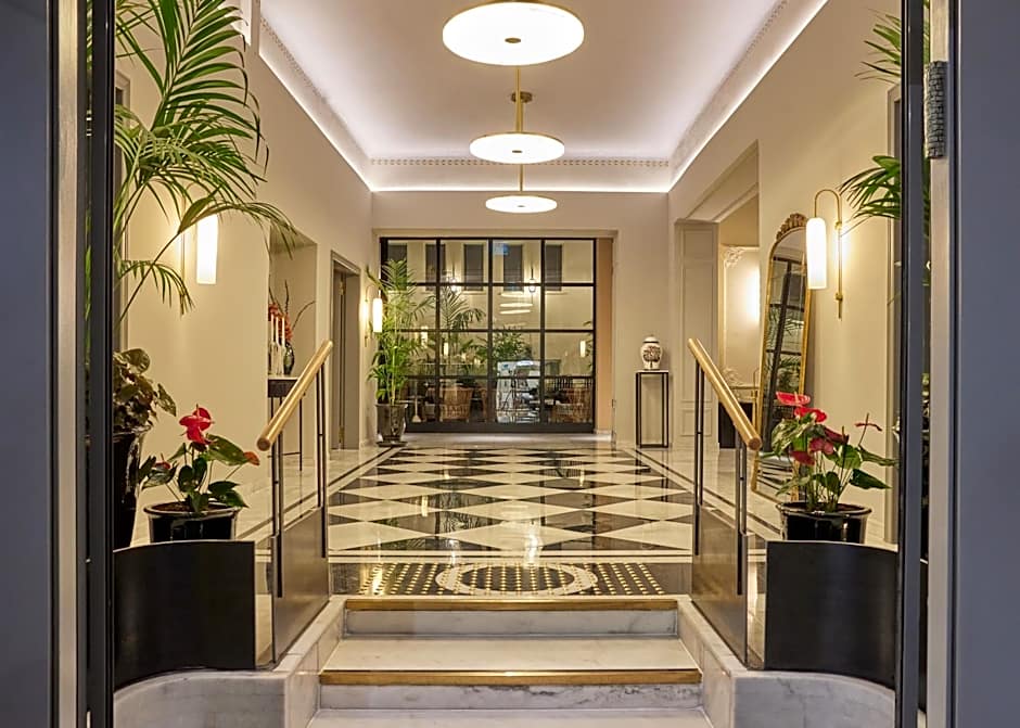 Rephael House Boutique Hotel