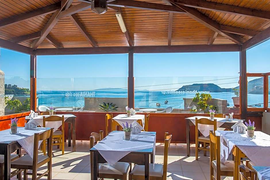 Thania Seaside Smotel - Adults Only