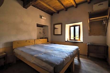 Double or Twin Room with Shared Bathroom
