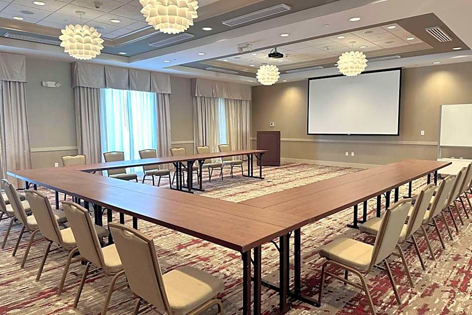 Hilton Garden Inn Olathe, Ks