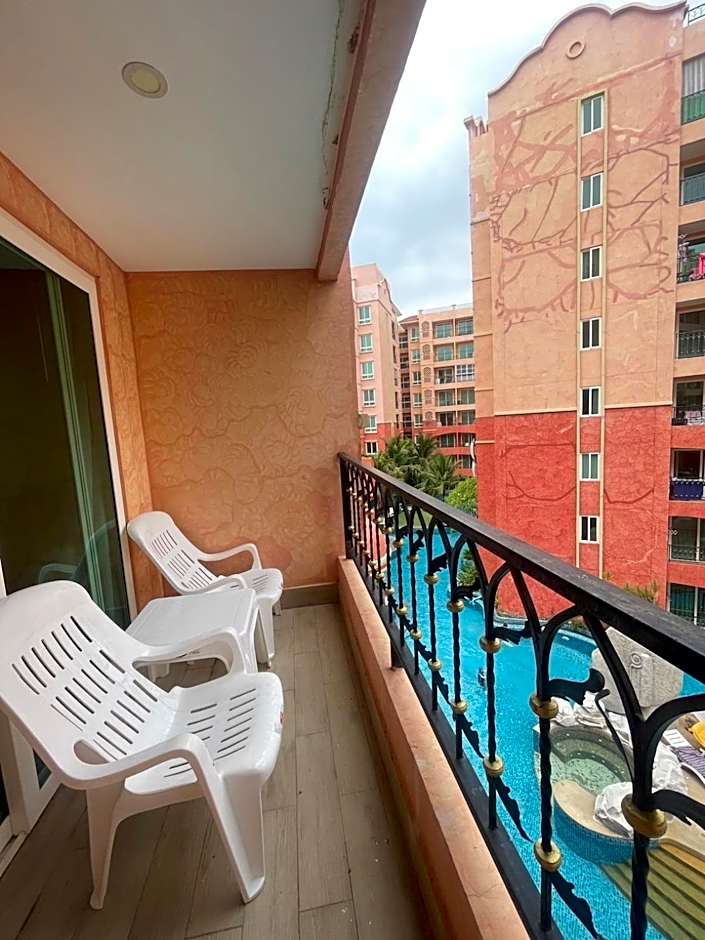 Seven Seas Pattaya by nty