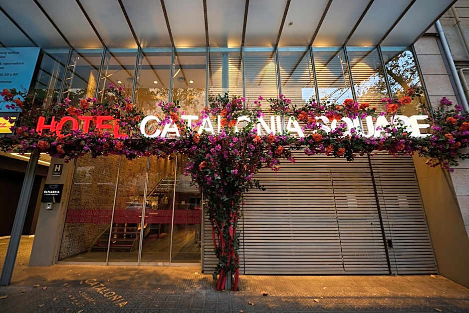 Catalonia Square 4* Sup