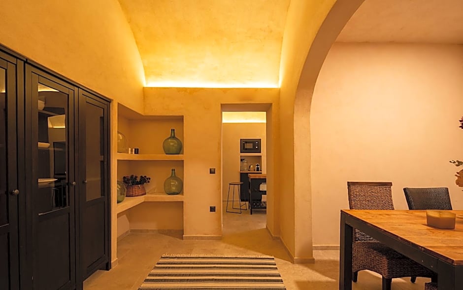 VICTORIA - by Ático73