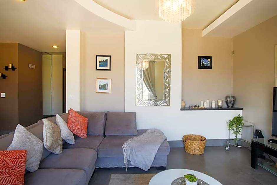 Casa Todos Santos with Gated Parking at Casas Sanblu
