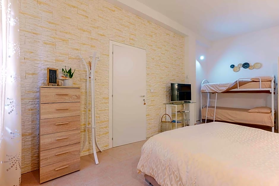 Montellino's Suite Oro