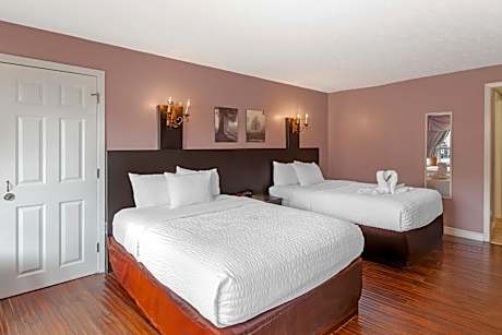 2 Double Beds Nonsmoking