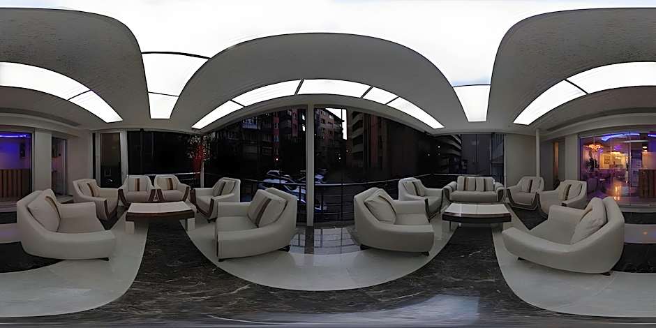 Hotel Grand Heykel