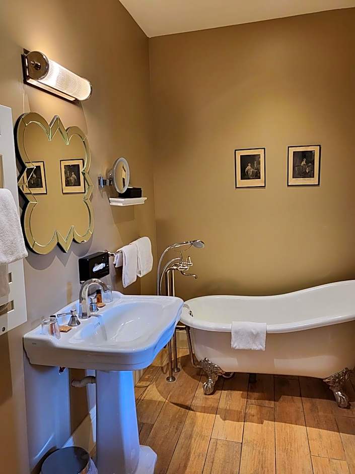 Hotel Vendome - BW Signature Collection