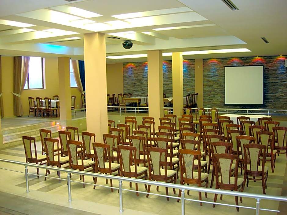 National Palace Wine & Spa Hotel