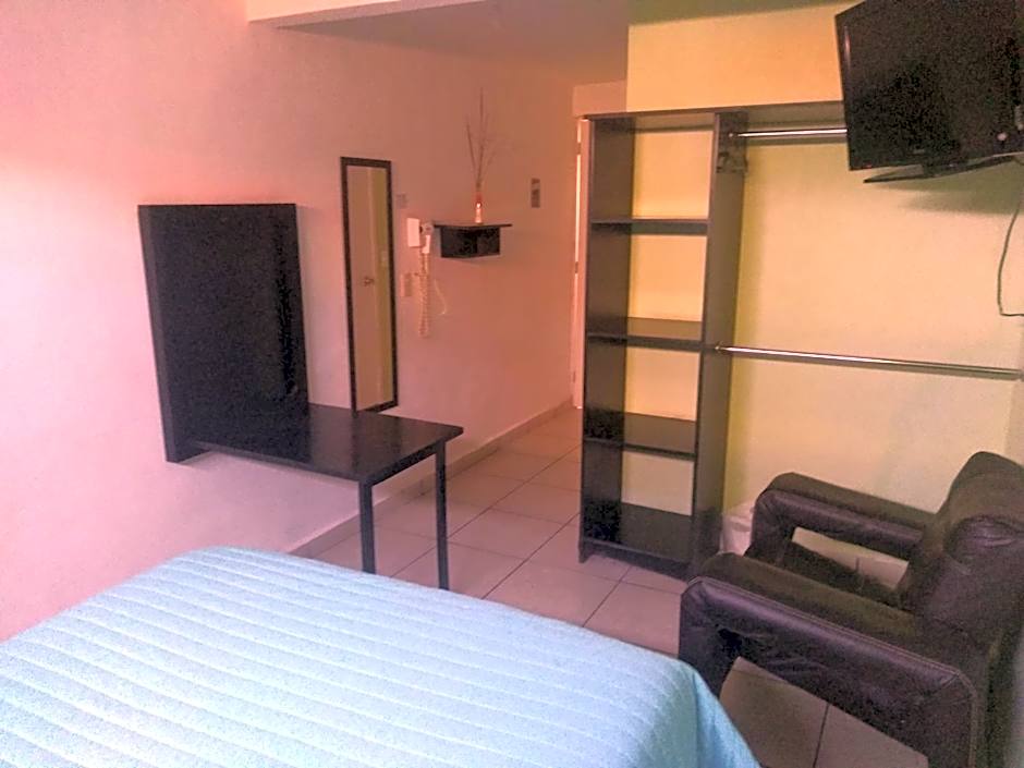 HOTEL LAS FUENTES