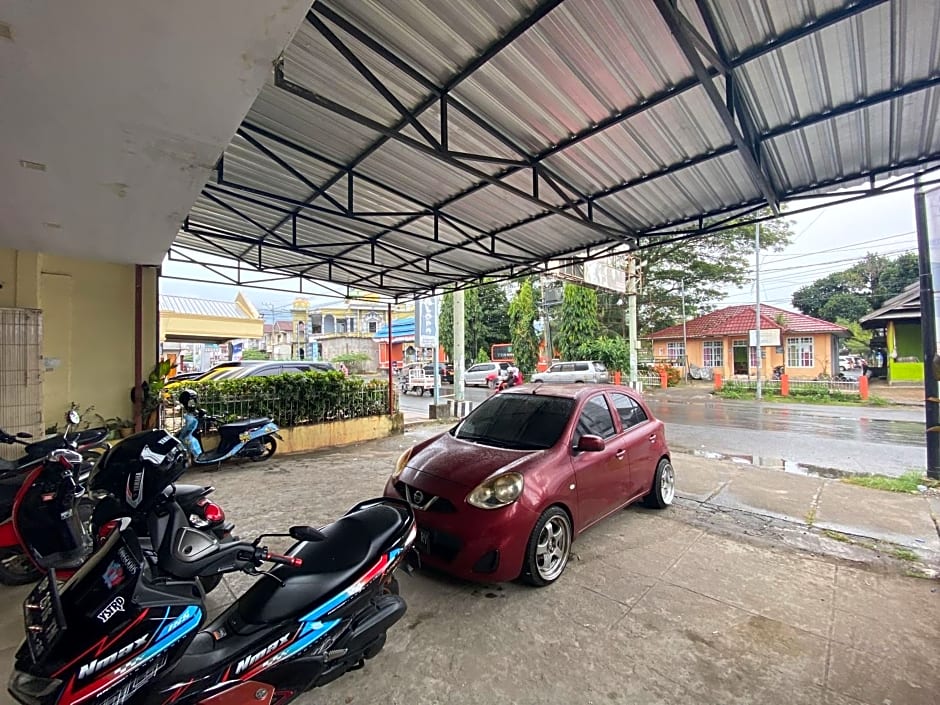 RedDoorz near Terminal Dangerakko Palopo