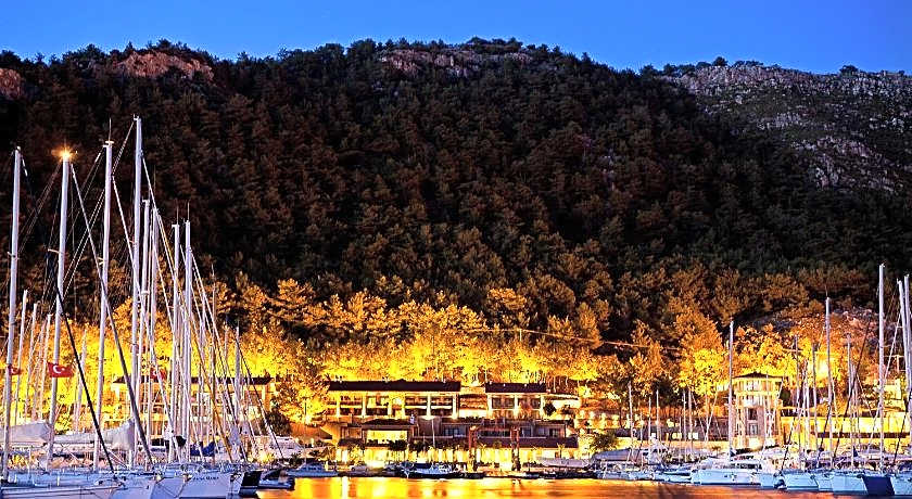 Marti Hemithea Hotel