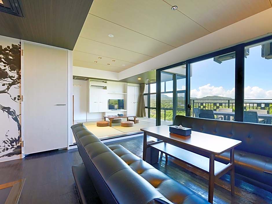 Karry CONDO CHURAUMI