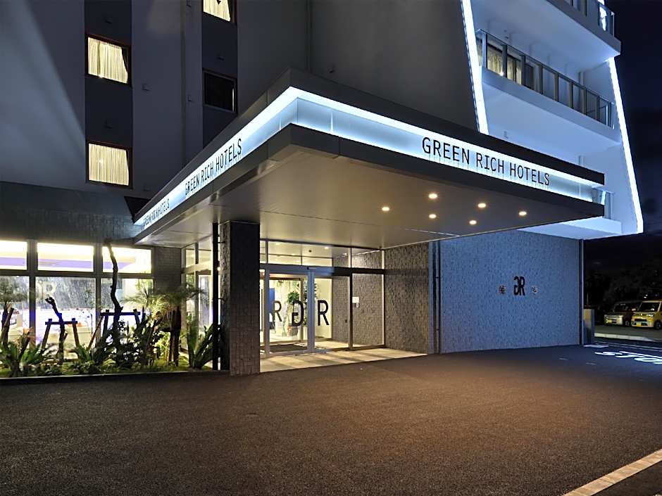 Green Rich Hotel Okinawa Nago (Artificial hot spring Futamata Yunohana)