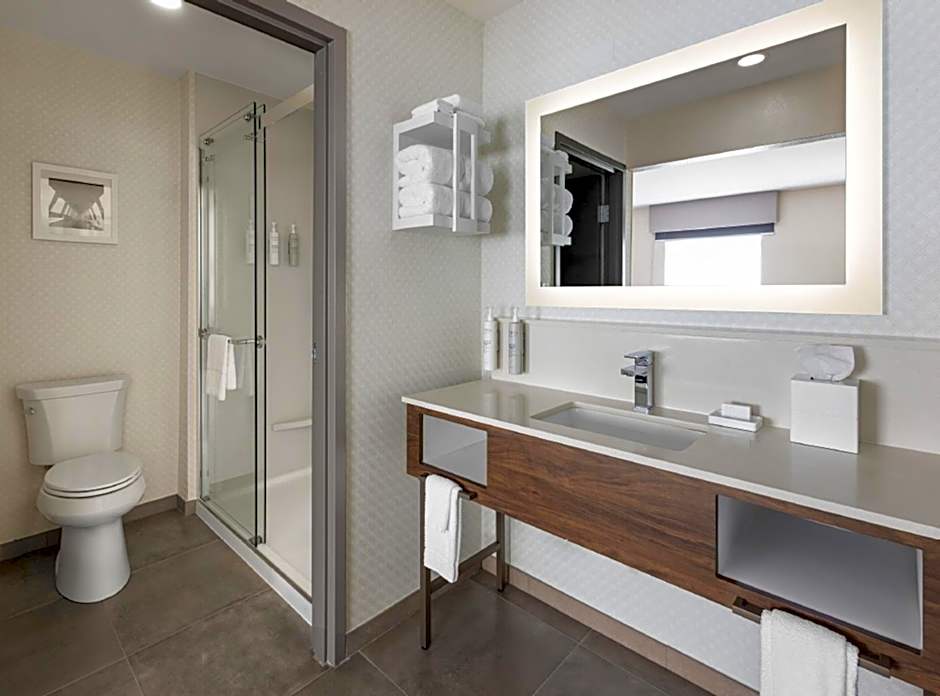 Hampton Inn By Hilton And Suites Richmond Glenside