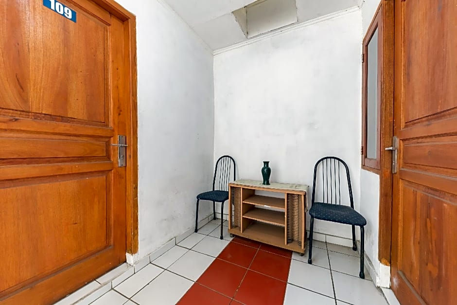 RedDoorz Syariah @ Jl Raya Sukabumi