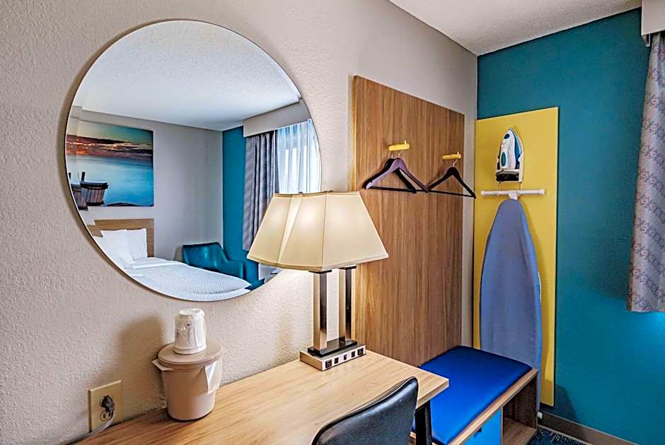 Days Inn by Wyndham Brunswick Bath Area