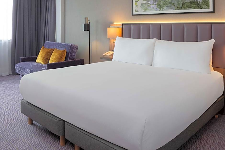 DoubleTree by Hilton Edinburgh Airport