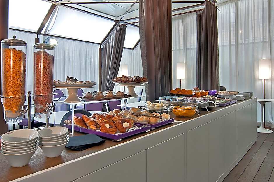 Hotel Caravel