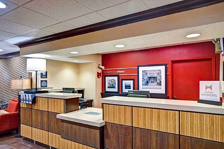 Hampton Inn By Hilton Albany Wolf Road Airport