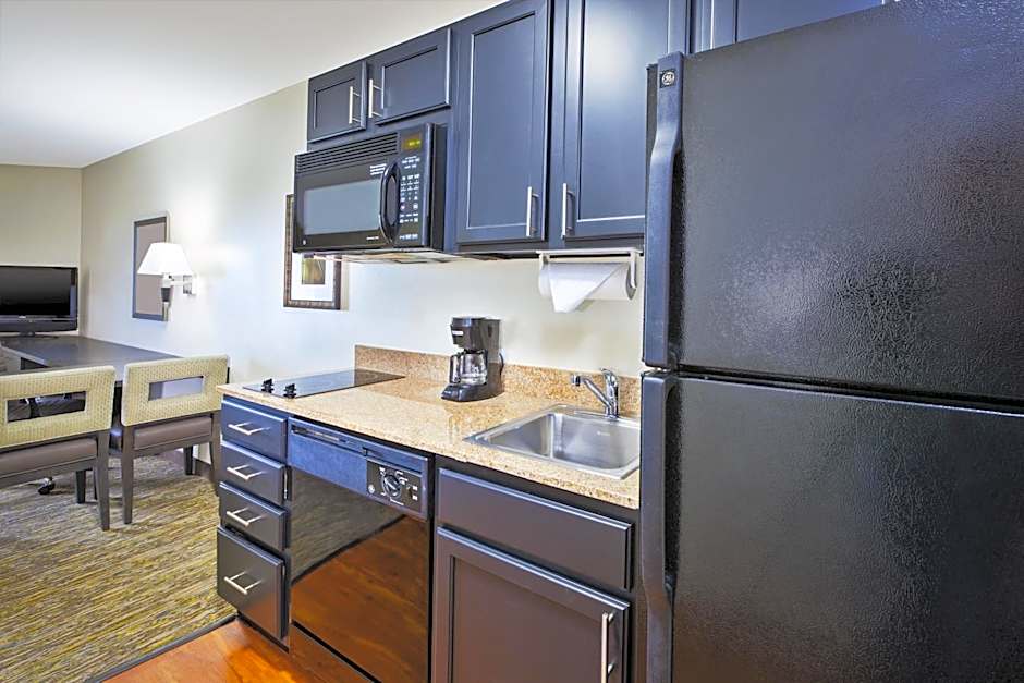 Candlewood Suites Indianapolis Airport By IHG