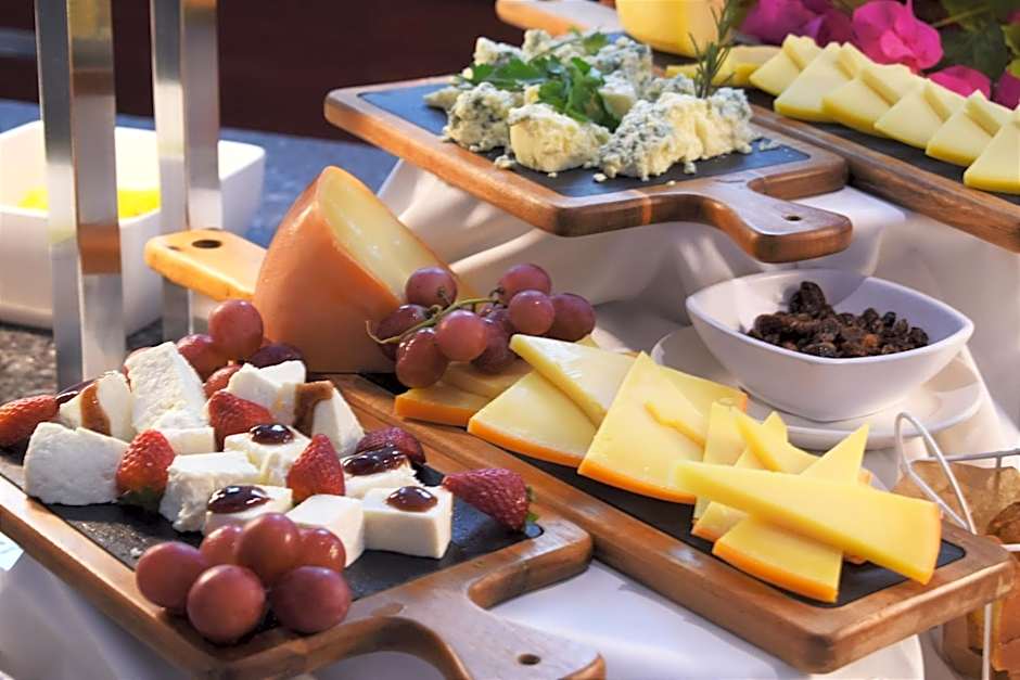 Madeira Regency Cliff- Adults Only