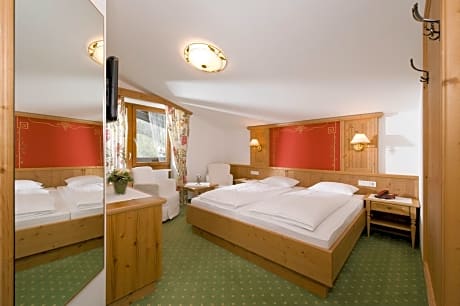 Double Room with Mountain View - Main Building
