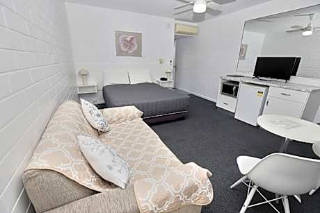 Queen Room - Disability Access