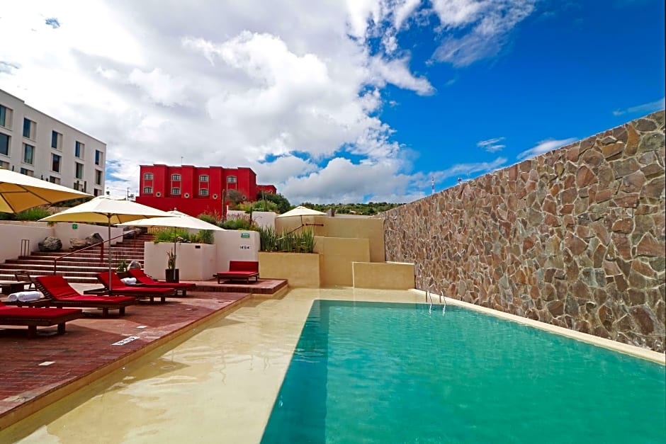 Albor San Miguel de Allende, Tapestry Collection