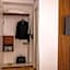Black Hotel