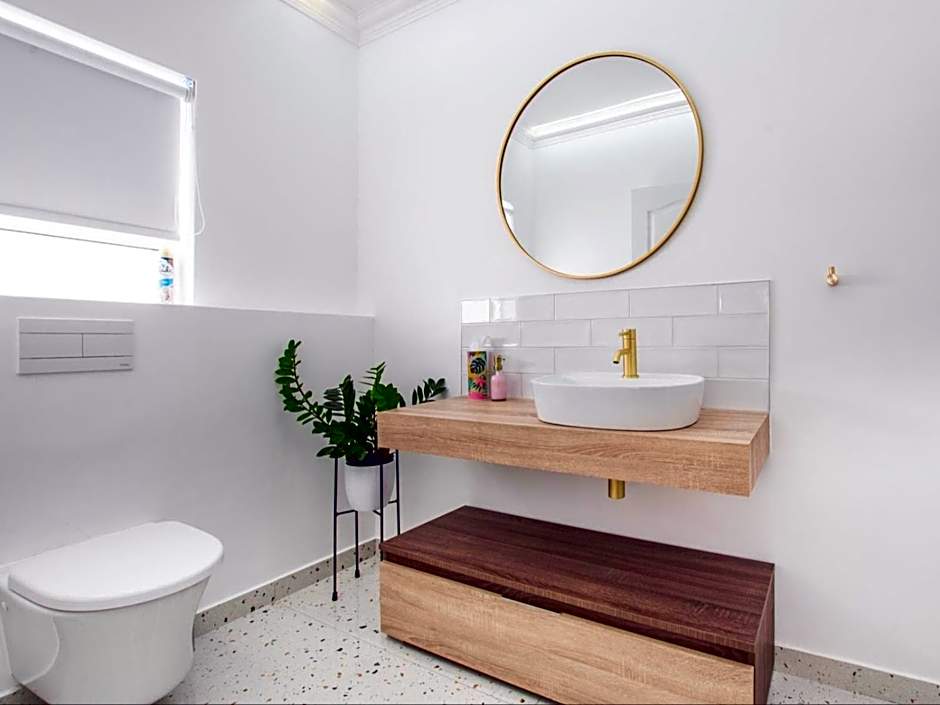 La Dolce Vita Gordon’s Bay