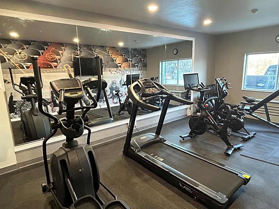 Best Western Plus Paper Valley Hotel