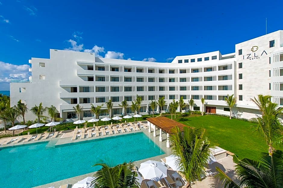 Izla Beach Front Hotel
