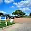 Executive Inn & Suites Cuero