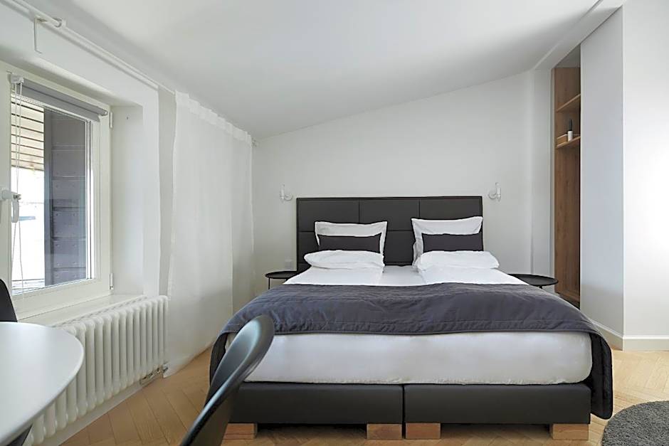 St Agnes Apartments Old Town