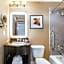 Crowne Plaza Milwaukee South By IHG