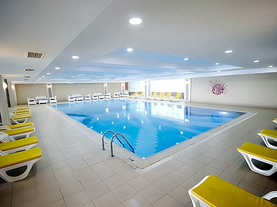 Salamis Bay Conti Hotel