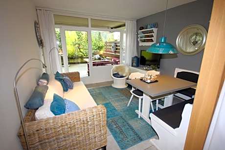 Apartment Blue Jeans