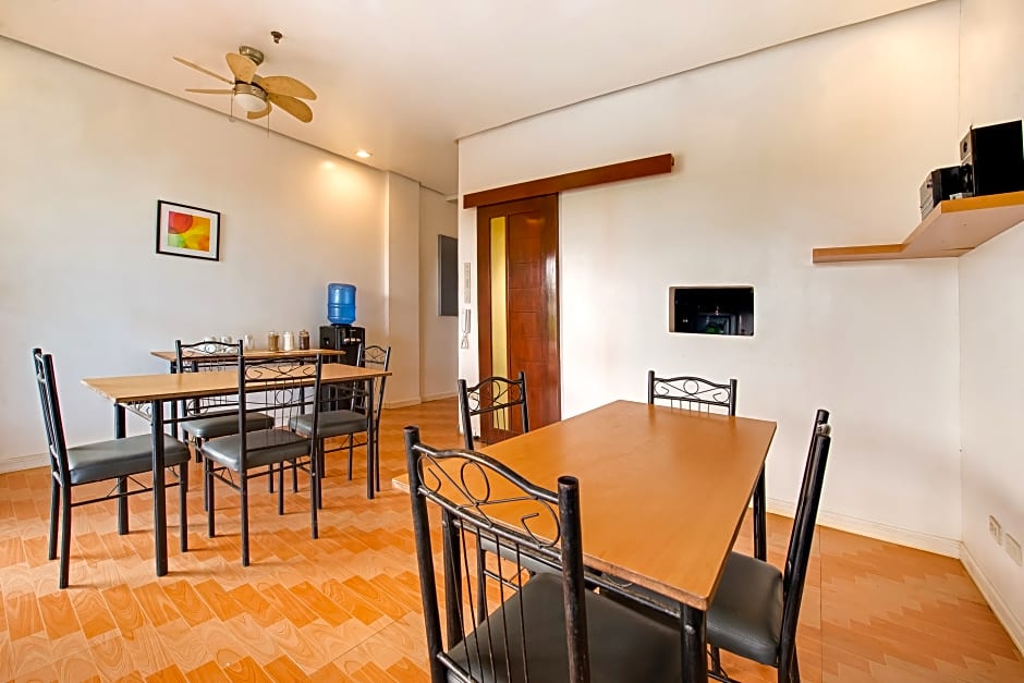 402 Royale Parc Hotel