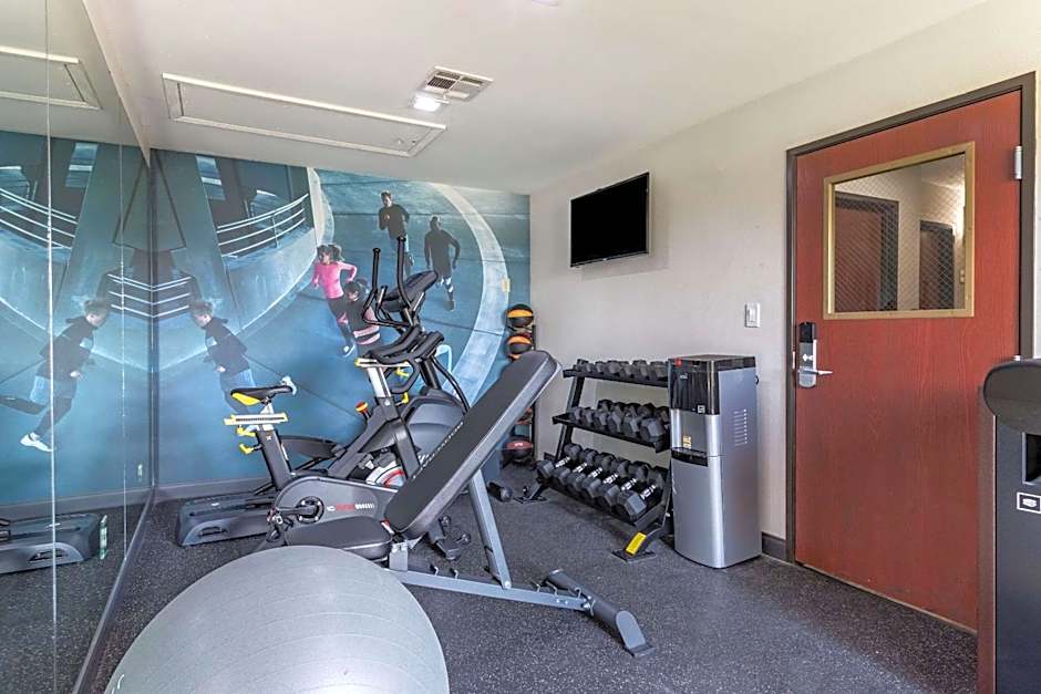 Clarion Pointe Sulphur - Lake Charles