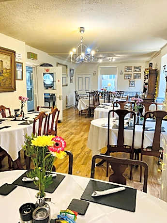 Newcastle Arms Hotel