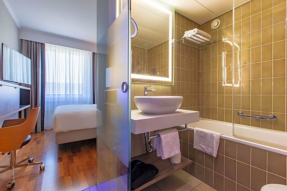 Radisson Blu, Basel
