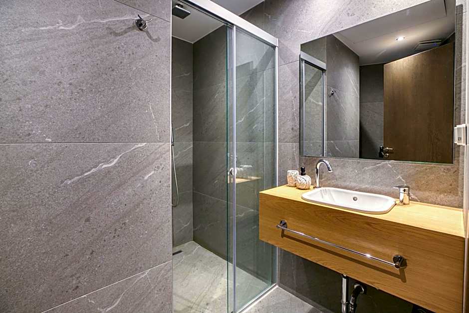 Elia Kolonaki Luxury Apartments