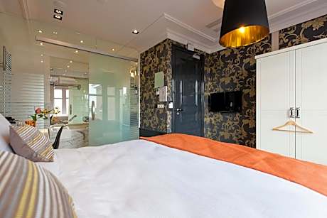 Deluxe Double Room with Canal View
